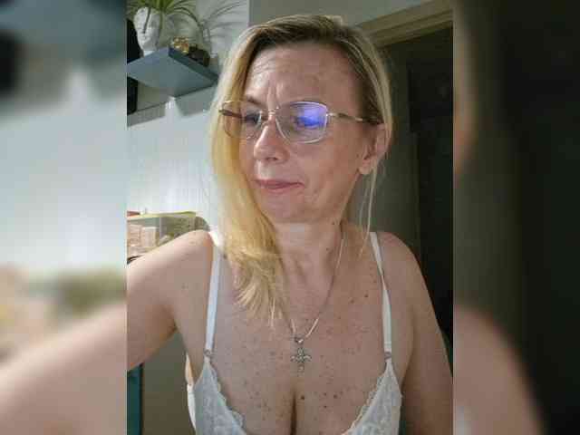 shiningmilf's live room