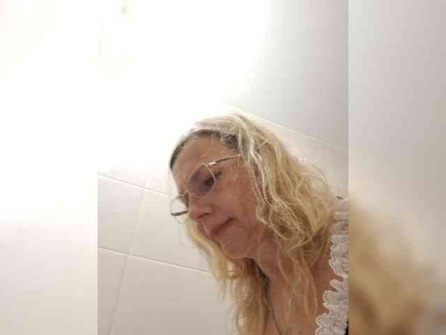 ShiningMILF