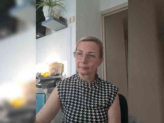 ShiningMILF webcam