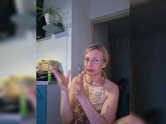 ShiningMILF ShiningMILF