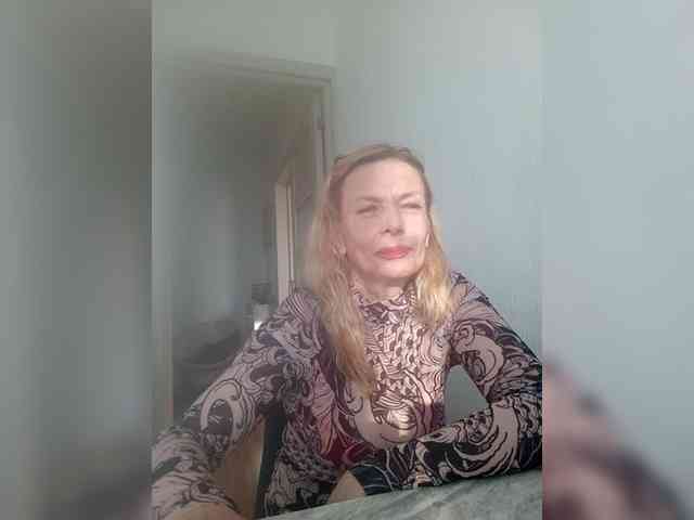 ShiningMILF