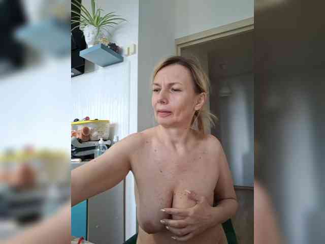 ShiningMILF Sex Cam Show