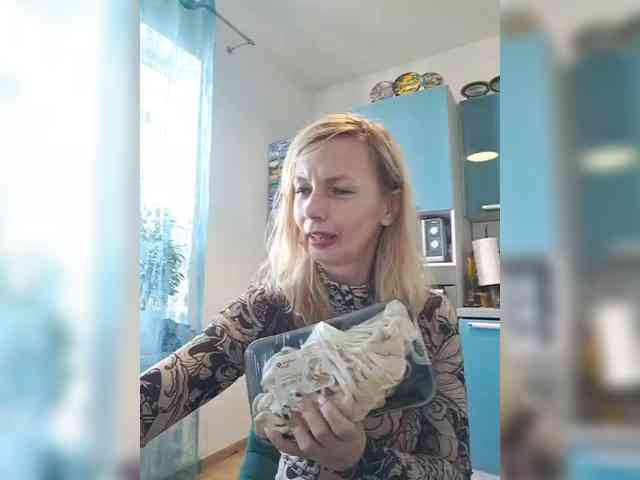 ShiningMILF webcam