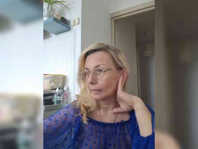 ShiningMILF webcam