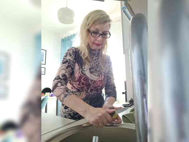 ShiningMILF webcam
