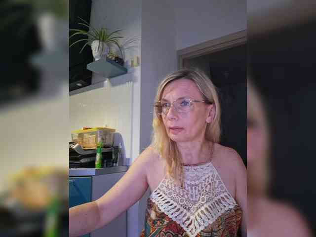 ShiningMILF