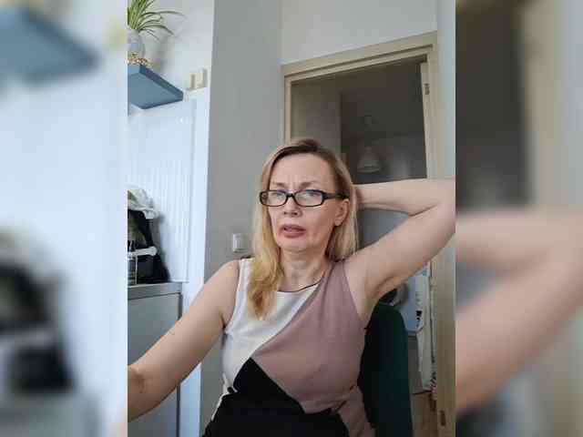 ShiningMILF