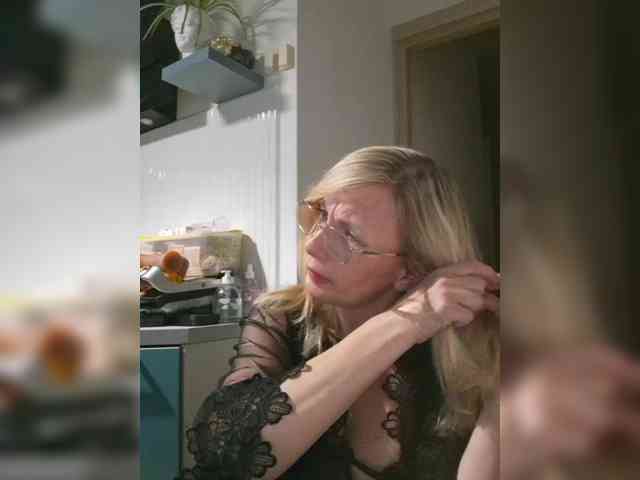 ShiningMILF