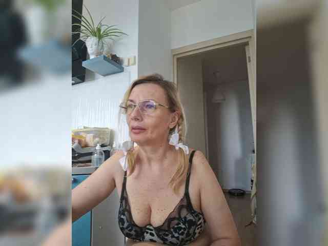ShiningMILF