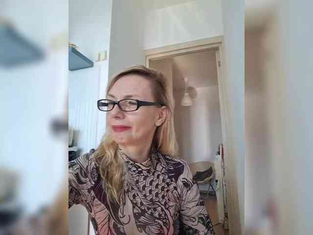 ShiningMILF