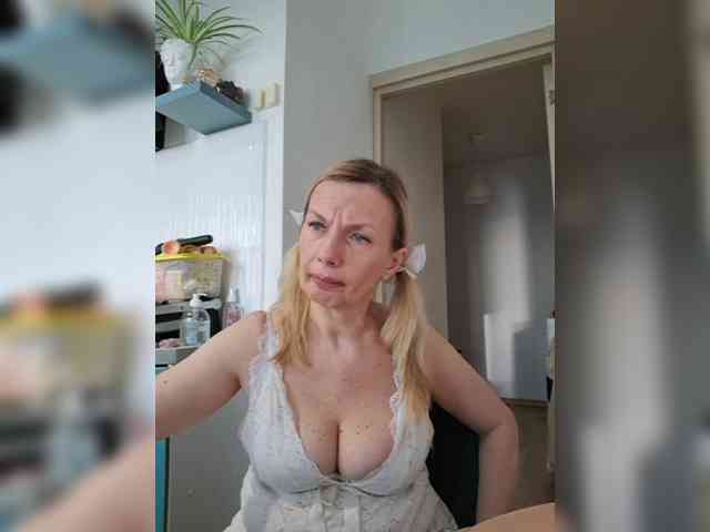 ShiningMILF Sex Cam Show