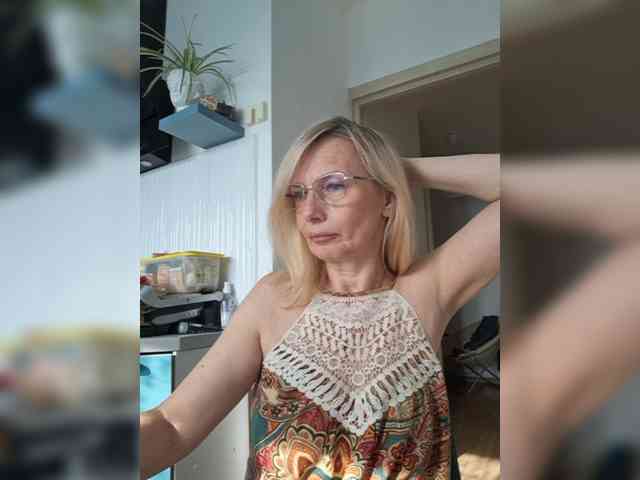 ShiningMILF
