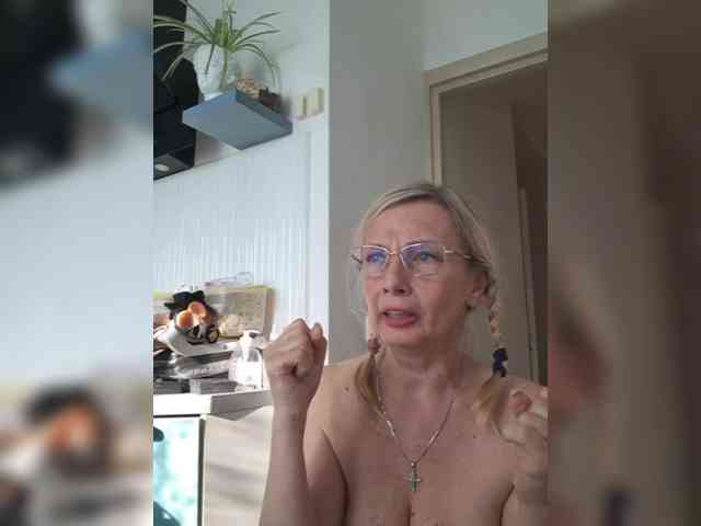 ShiningMILF webcam