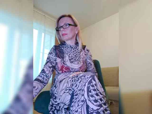 ShiningMILF ShiningMILF