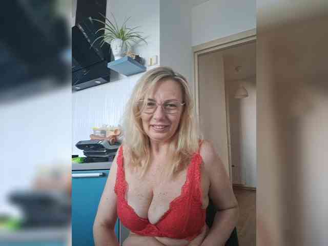 ShiningMILF - Girl 