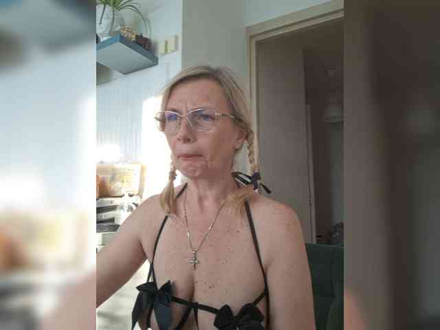 ShiningMILF
