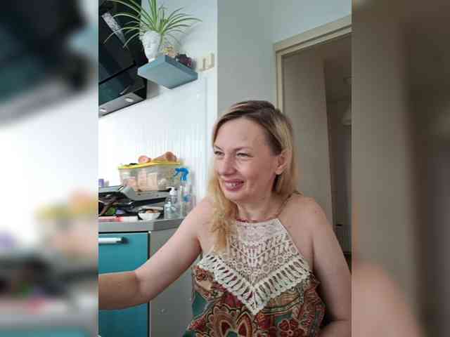 ShiningMILF Sex Cam Show