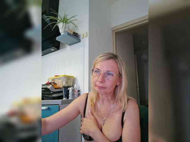 ShiningMILF
