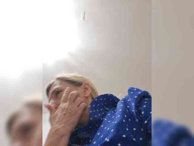 ShiningMILF webcam