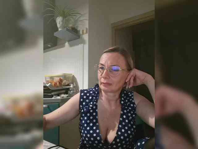 ShiningMILF Sex Cam Show