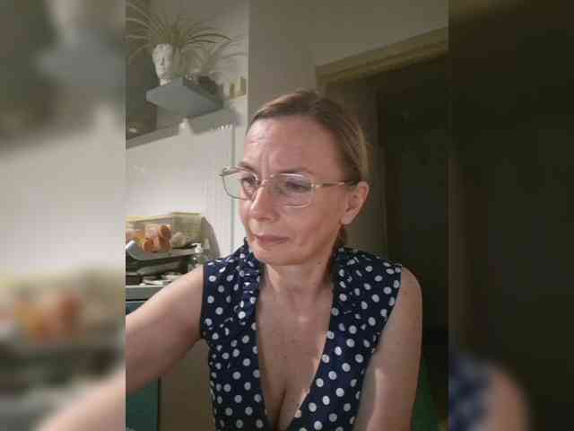 ShiningMILF Sex Cam Show