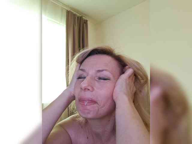 ShiningMILF webcam