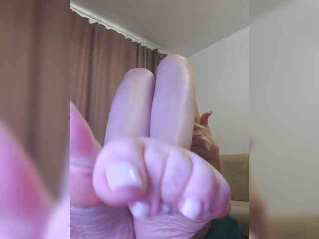ShiningMILF webcam