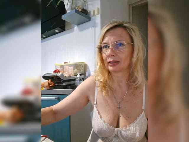 ShiningMILF