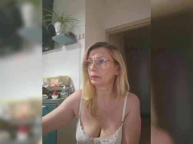 ShiningMILF Sex Cam Show