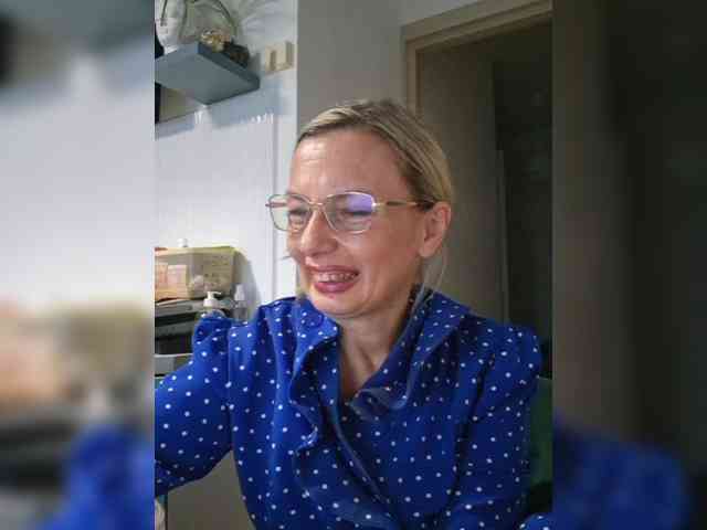 ShiningMILF webcam