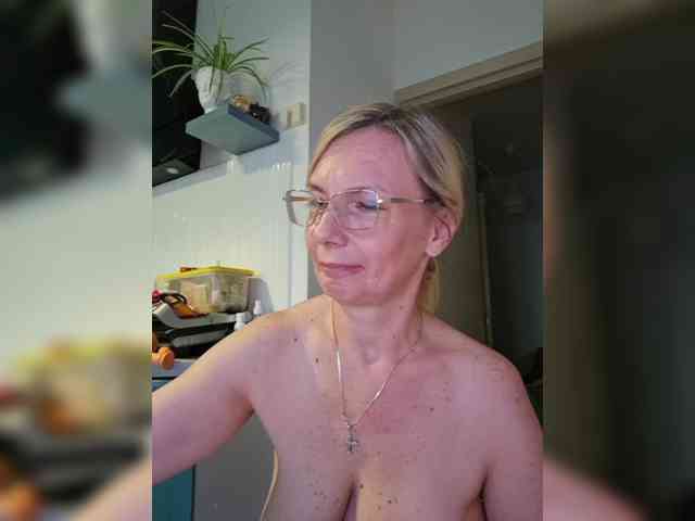 ShiningMILF