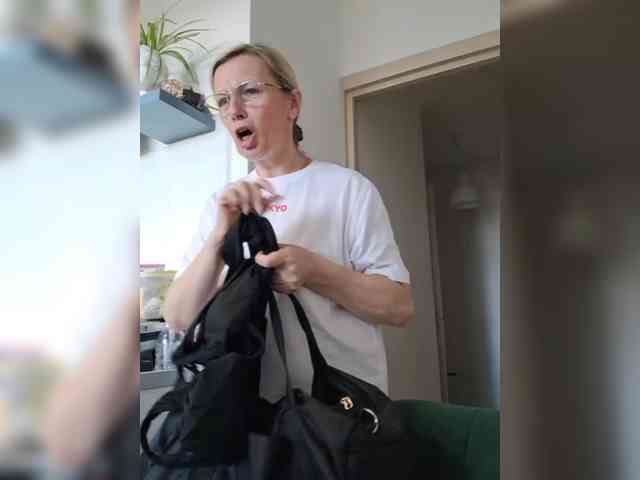 ShiningMILF webcam