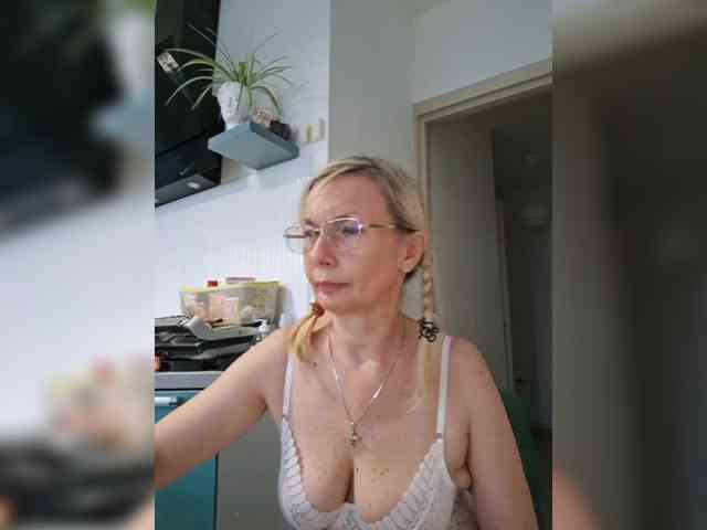 ShiningMILF webcam