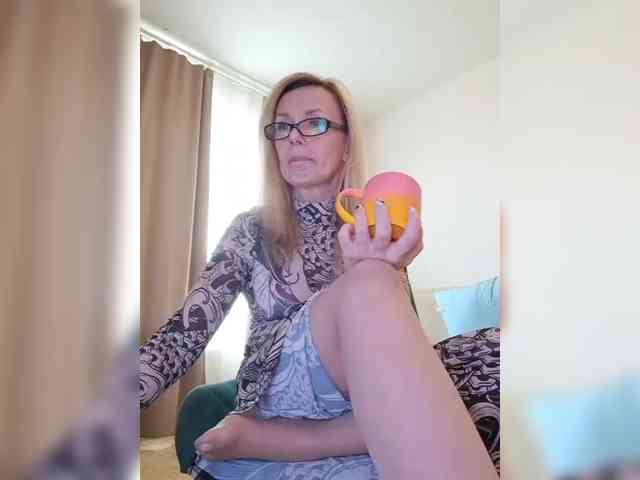 ShiningMILF webcam