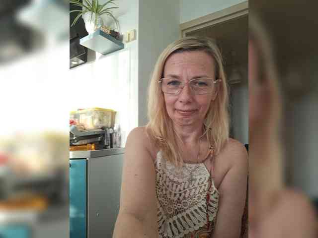 ShiningMILF
