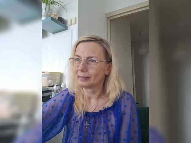 ShiningMILF webcam