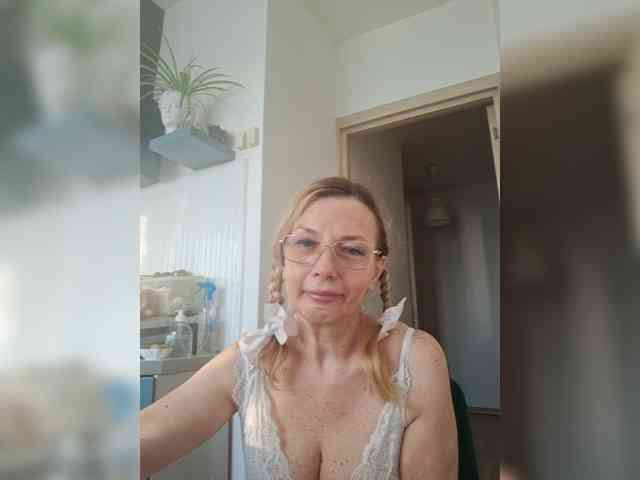 ShiningMILF Sex Cam Show