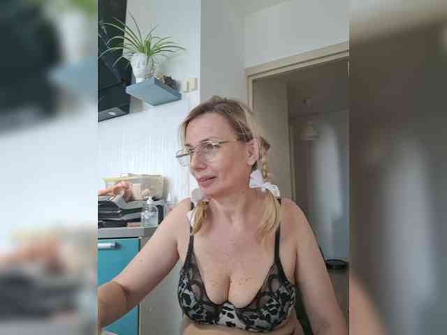 ShiningMILF ShiningMILF