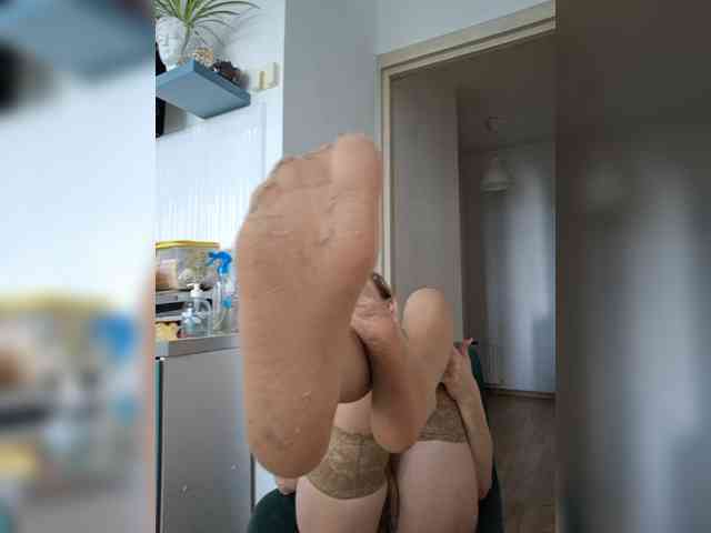 ShiningMILF webcam