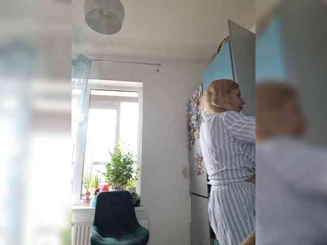 ShiningMILF webcam