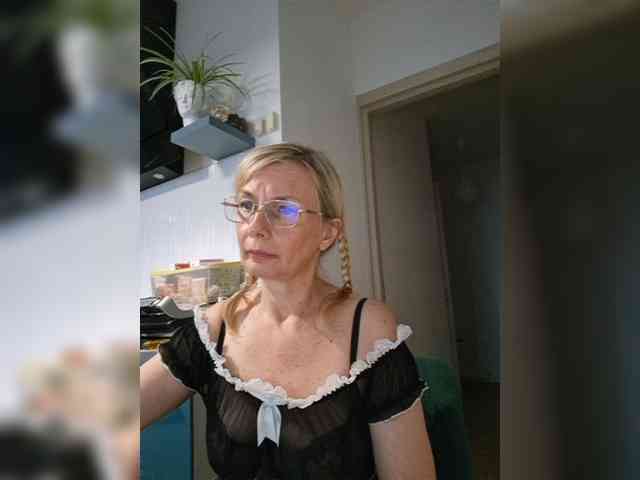 ShiningMILF ShiningMILF