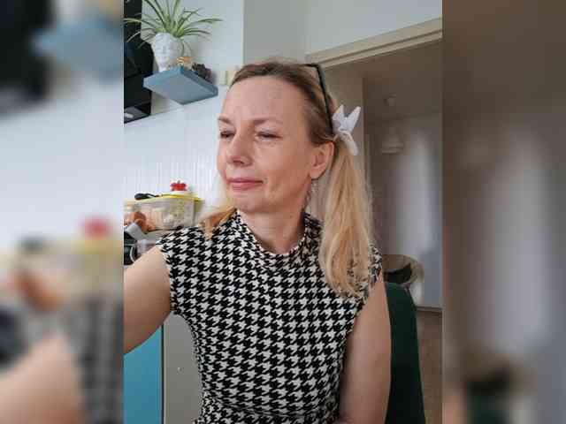 ShiningMILF