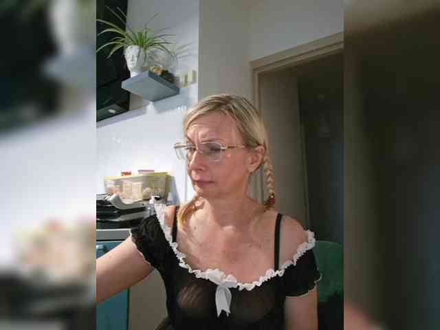 ShiningMILF