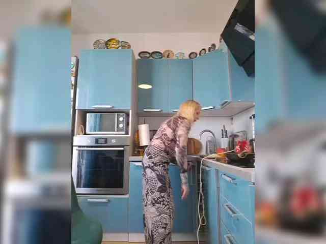 ShiningMILF Live Webcam on BongaCams