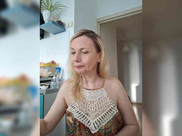 ShiningMILF Sex Cam Show