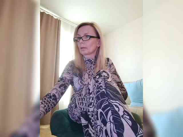 ShiningMILF webcam