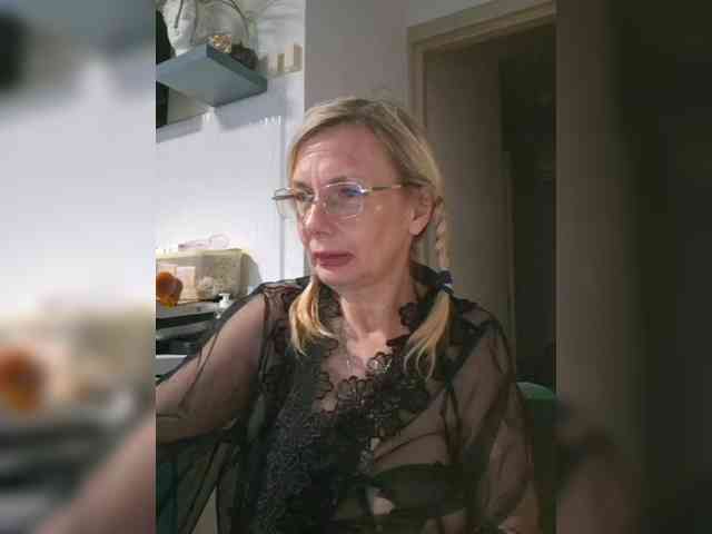 ShiningMILF webcam