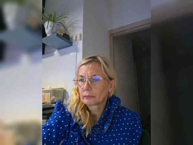 ShiningMILF webcam