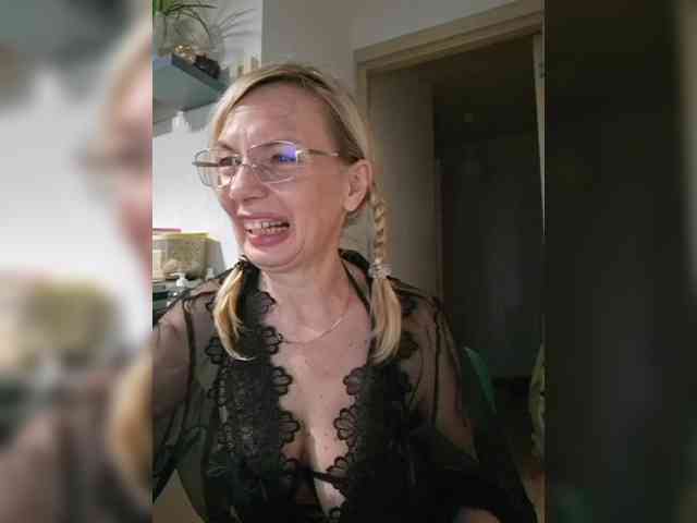 ShiningMILF ShiningMILF