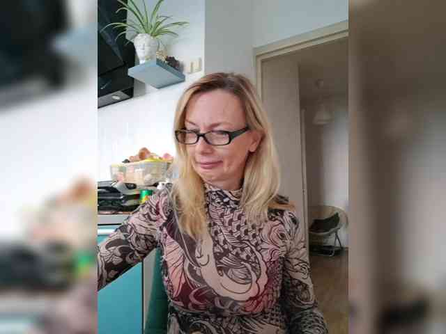 ShiningMILF